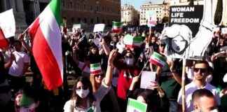 Iranian Women Protest Mandatory Veil Rule – Global News news-15092024-025355