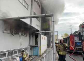 Fire in a Business Center in Avcılar: 3 People Taken to Hospital – Sözcü Newspaper news-18112024-131255