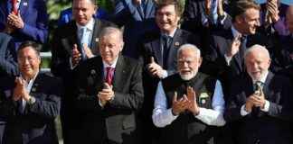 President Erdogan Participates in Family Photo Shoot at G20 Leaders Summit news-19112024-011629