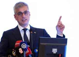 Health Minister Kemal Memişoğlu Aims to Build Thousand New Family Health Centers by 2025 news-27112024-171924