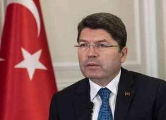 justice-minister-tun-sends-a-ceasefire-message