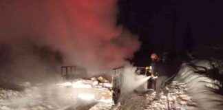 Artvin’de Kamyon Yangını: Seyir Halindeki Araç Alev Aldı artvinde-kamyon-yangn-seyir-halindeki-ara-alev-ald