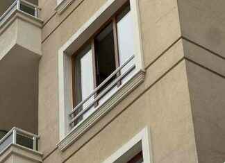 Man Murders Wife and Waits by Her Side – Latest News on CNN Türk man-murders-wife-and-waits-by-her-side-latest-news-on-cnn-trk