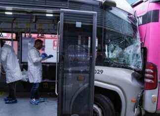 Metrobüs Çarpışması Beylikdüzü’nde: 1 Ölü, 40 Yaralı metrobs-arpmas-beylikdznde-1-l-40-yaral