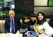 President Erdogan chats with citizens at a cafe president-erdogan-chats-with-citizens-at-a-cafe