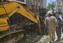 Yol Çökmesi İstanbul Bayrampaşa’da: 1 Kişi Mahsur Kaldı yol-kmesi-istanbul-bayrampaada-1-kii-mahsur-kald